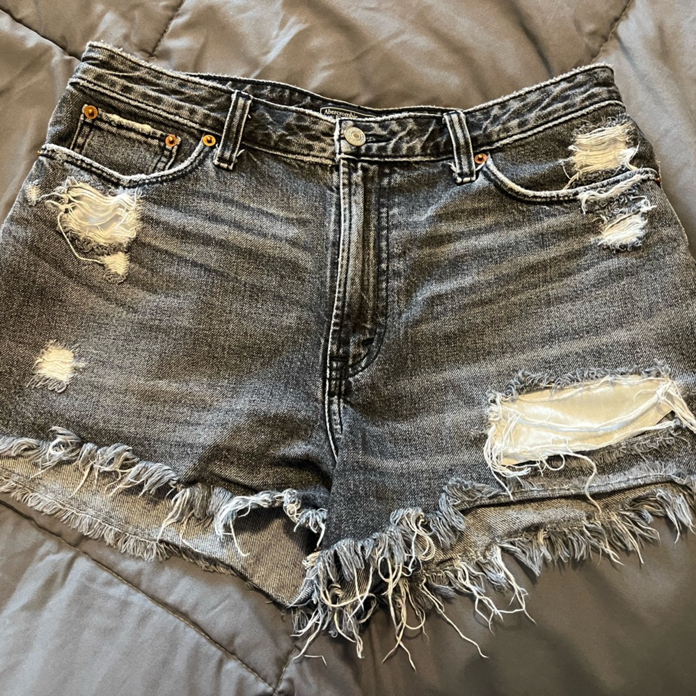 Abercrombie and Fitch Annie high rise short size 29